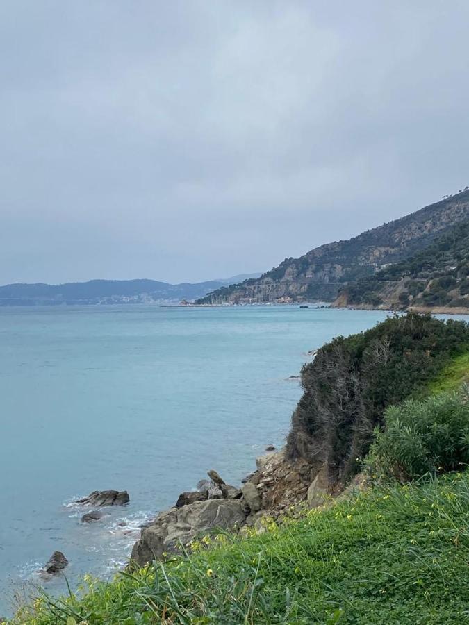Appartamento Vista Mare 알벤가 외부 사진