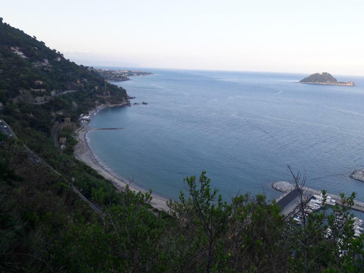 Appartamento Vista Mare 알벤가 외부 사진